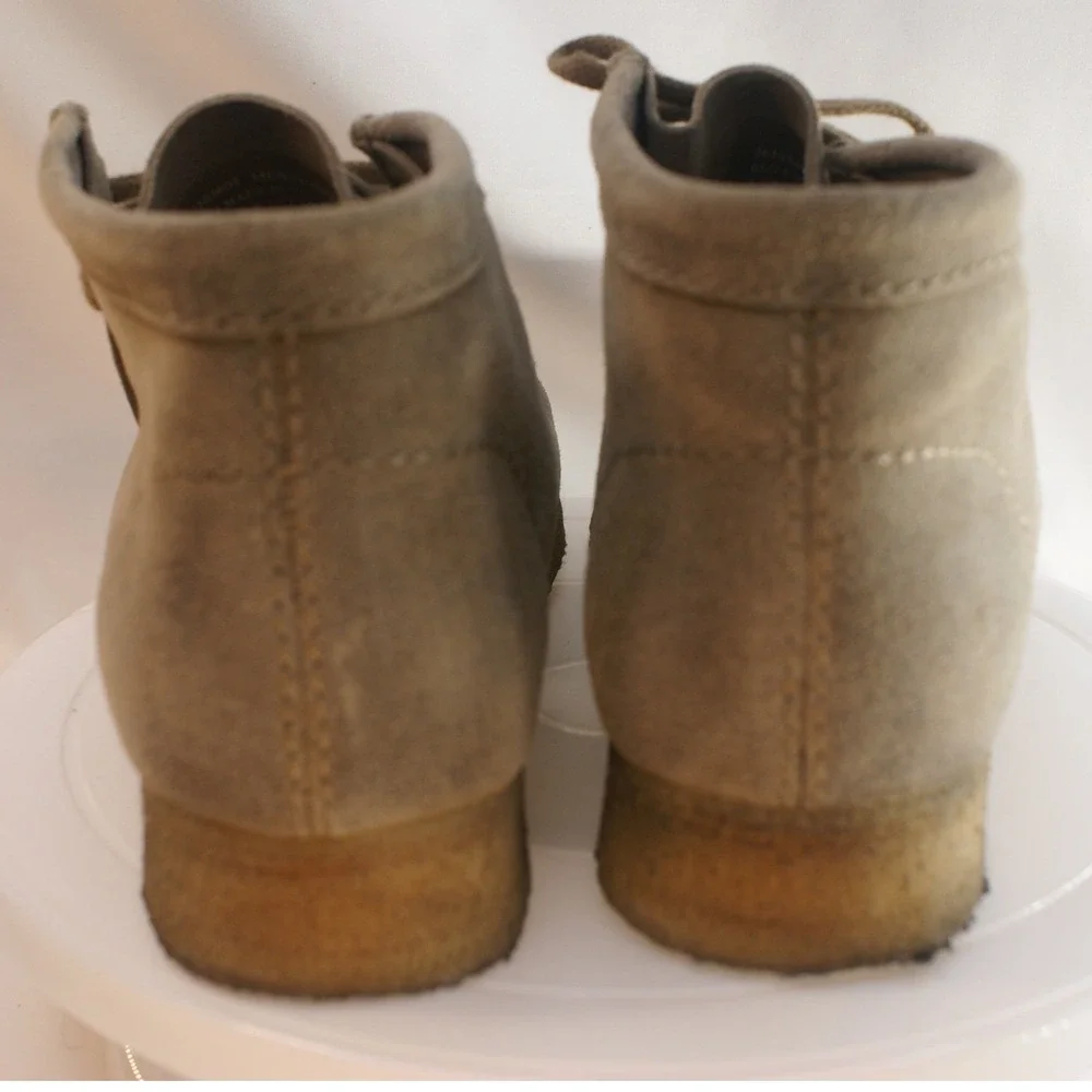 Clarks Originals Wallabee Men‎ 8M Taupe Suede Moccasin Boots 26103605 Crepe Sole